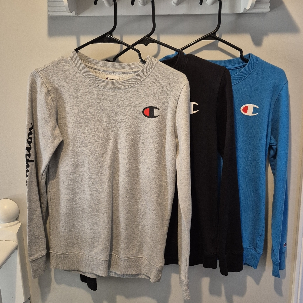 Boys 3 Pack Champion Crewneck Sweatshirts in Gray, Black, and Blue